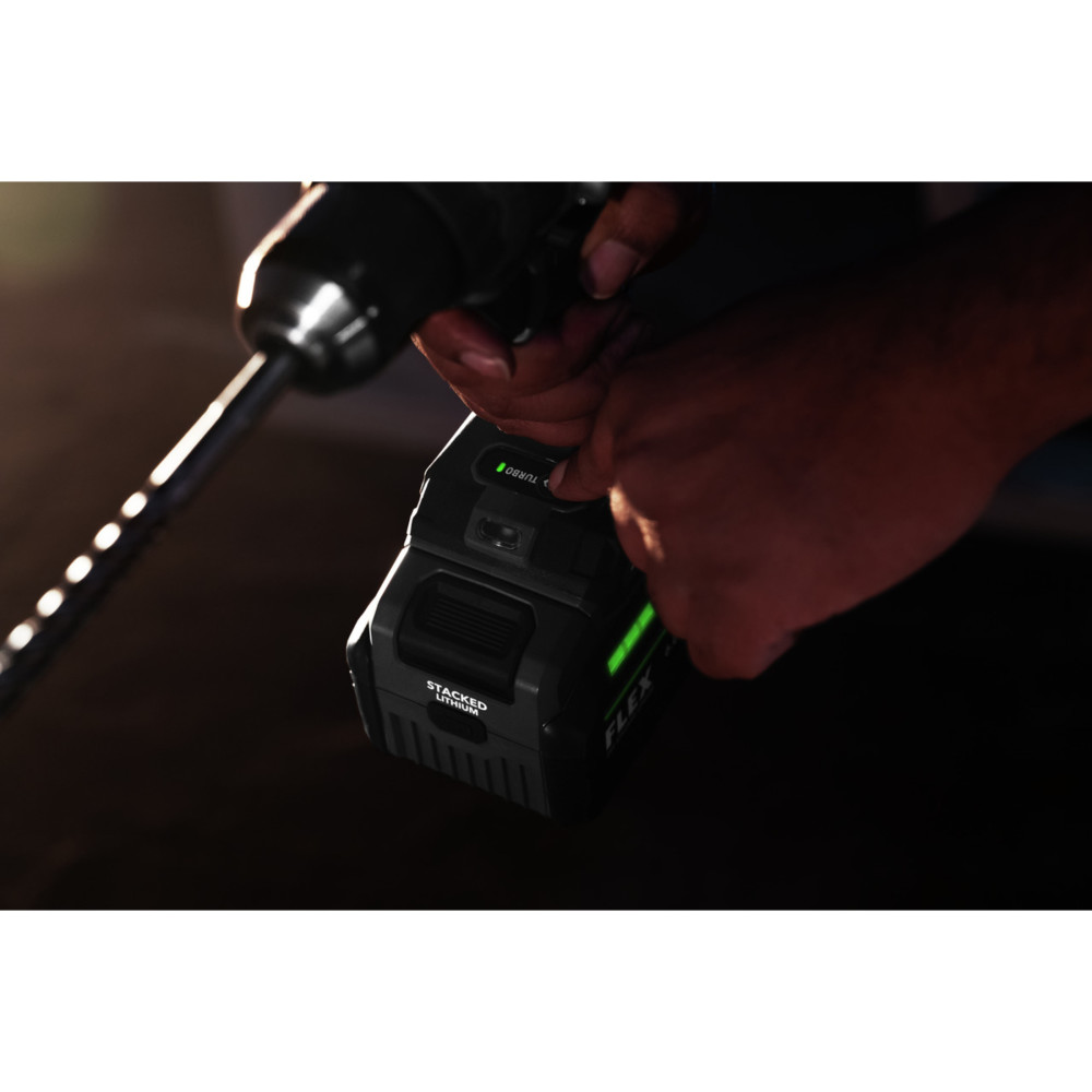 FX1271T-1H_FLEX_1-2IN-2-SPEED-HAMMER-DRILL-DRIVER-TURBO_22-0201_ACTION_FEATURE-1_TURBO-MODE.jpg