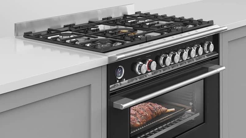 fisher-paykel-range-OR30SCG6B1-installed-right-angle-view.jpg